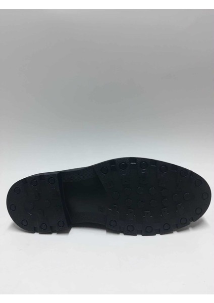 Hakiki Deri Siyah Bağcıksız Kalın Hafif Taban Tokalı Loafer Model Erkek Ayakkabı C-911108ZYBK fırsatları