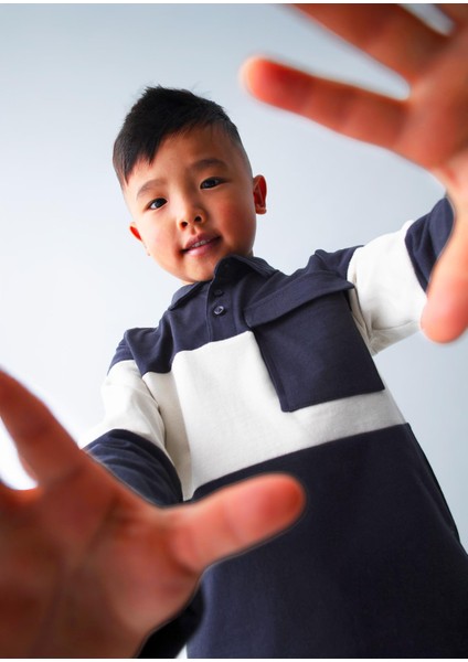 Erkek Çocuk Yakalı Sweatshirt fırsatları