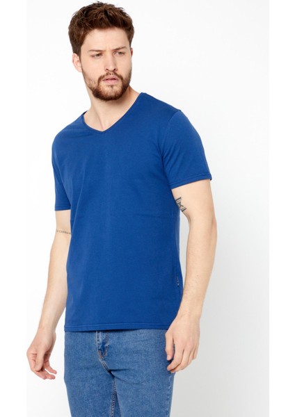 Erkek Pamuklu Kısa Kollu V Yaka T-Shirt fırsatları