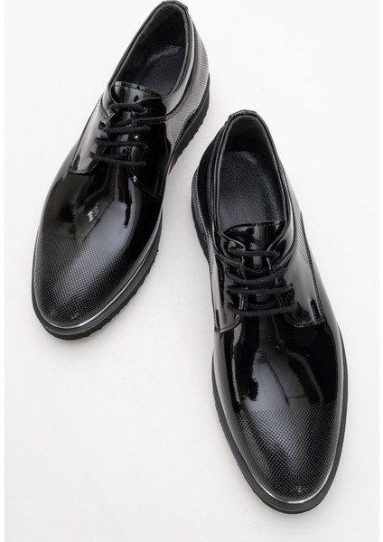 Erkek Klasik Ayakkabı Rugan ve Mat Siyah Renk Poliüretan Taban ile Düz Topuk