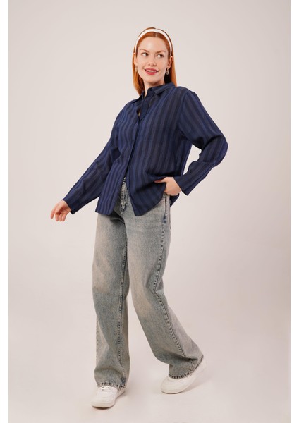 Düğmeli ve Çizgi Detaylı Lacivert Gömlek fiyatları