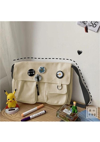 Bej Rozetli Anahtarlık Detaylı Postacı Çanta