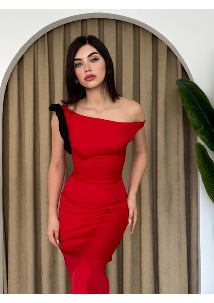 Jovani Omuz Detaylı Elbise