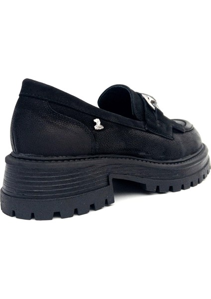 2554603K Kadın Hakiki Deri Püsküllü Kalın Taban Loafer Ayakkabı fiyatları