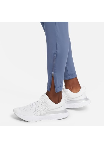 Dri-Fit Essential Kadın Koşu Spor Mavi Eşofman Altı - Fermuarlı Paça ve Cepler - DH6975-491 indirimleri