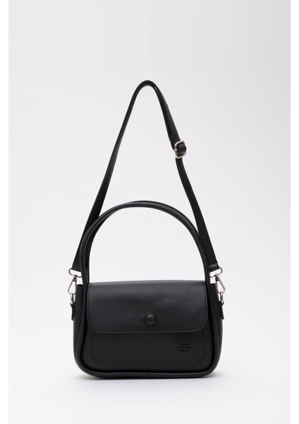 SHK97 Kapağı Düğmeli Çanta