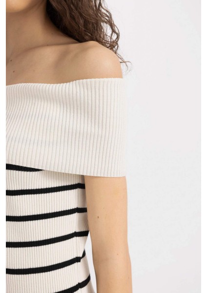 Fitted Çizgili Açık Omuz Triko Midi Elbise D2995AX24SM