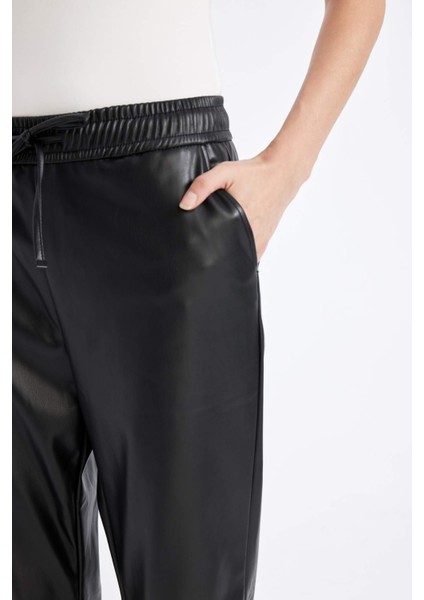 Jogger Fit Cepli Yüksek Bel Suni Deri Pantolon X8320AZ24WN