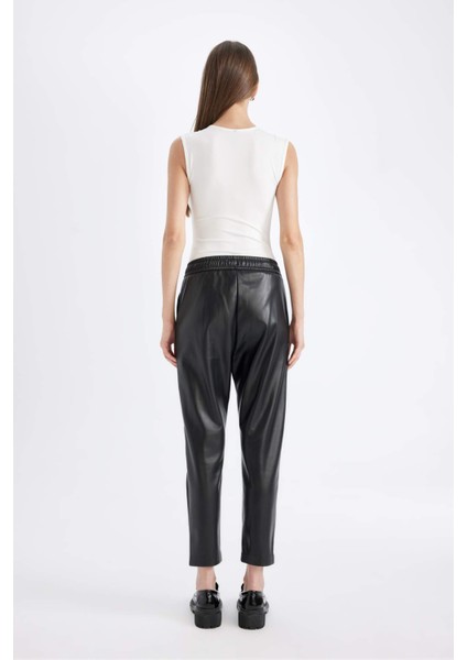 Jogger Fit Cepli Yüksek Bel Suni Deri Pantolon X8320AZ24WN