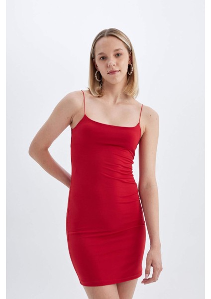 Bodycon Kare Yaka Kırmızı Askılı Mini Elbise D3265AXNS