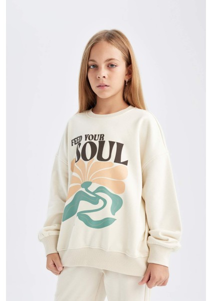 Kız Çocuk Oversize Geniş Kalıp Bisiklet Yaka Baskılı Sweatshirt D2880A824WN