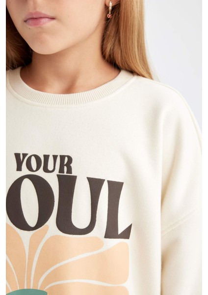 Kız Çocuk Oversize Geniş Kalıp Bisiklet Yaka Baskılı Sweatshirt D2880A824WN