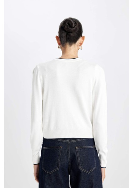Regular Fit Basic Düz Bisiklet Yaka Düğmeli Triko Hırka A4731AX24WN