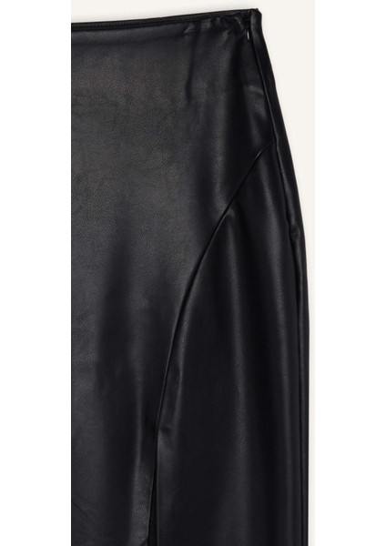 Kalem Yüksek Bel Yırtmaçlı Suni Deri Midi Siyah Etek D3015AX24WN