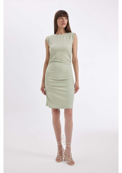 Bodycon Vücuda Oturan Drapeli Krep Kolsuz Mini Abiye Elbise D3770AX24AU