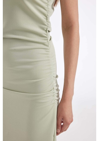 Bodycon Vücuda Oturan Drapeli Krep Kolsuz Mini Abiye Elbise D3770AX24AU