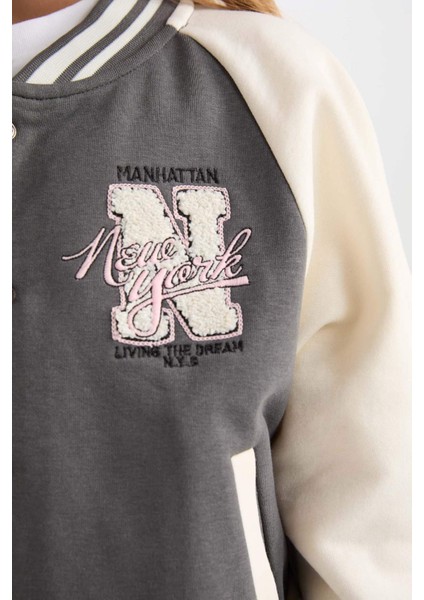 Kız Çocuk Nakışlı Kolej Yaka Çıtçıtlı İçi Yumuşak Tüylü Bomber Ceket D3108A824WN