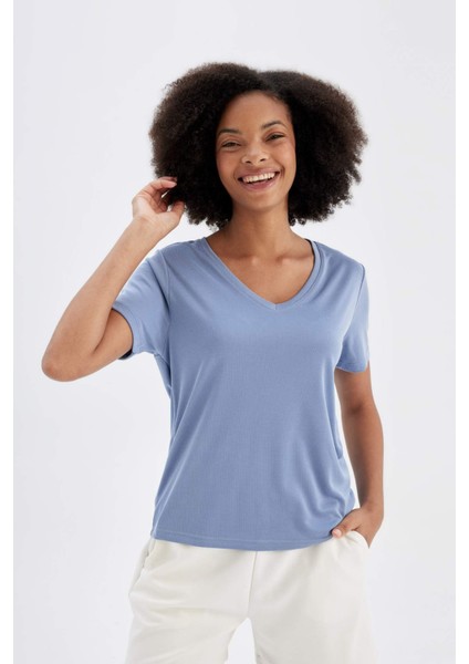 Fit Standart Fit V Yaka Sporcu Modal Kısa Kollu Tişört