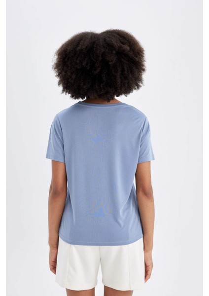 Fit Standart Fit V Yaka Sporcu Modal Kısa Kollu Tişört