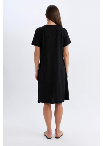 Regular Fit Bisiklet Yaka Bürümcük Kısa Kollu Midi Elbise