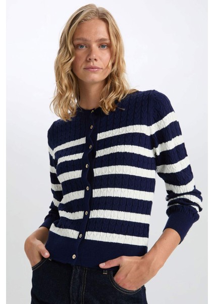 Regular Fit Çizgili Bisiklet Yaka Düğmeli Triko Hırka A2138AX24WN