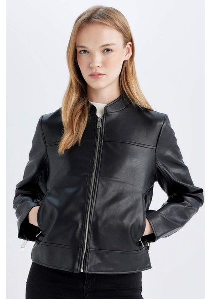 Regular Kalıp Fermuarlı Cepli Siyah Suni Deri Ceket D4176AX24AU