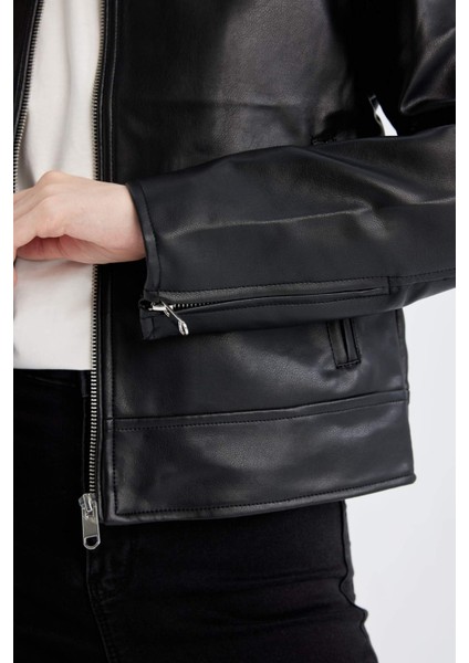 Regular Kalıp Fermuarlı Cepli Siyah Suni Deri Ceket D4176AX24AU