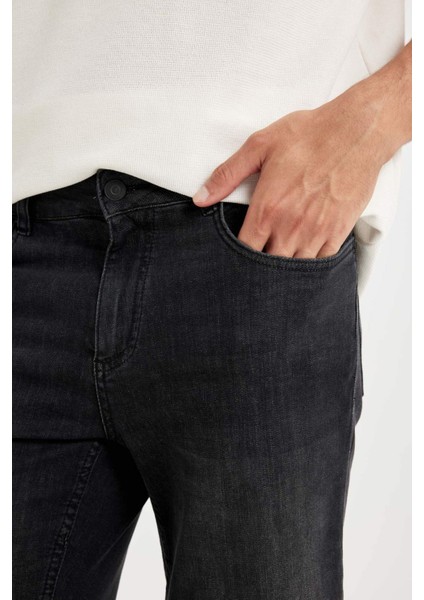 Regular Fit Jean Bermuda Şort D3960AX24SM