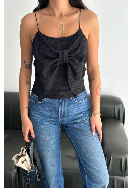 Kadın Fiyonk Ince Askılı Triko Atlet – Romantik & Dokulu Stil fiyatları