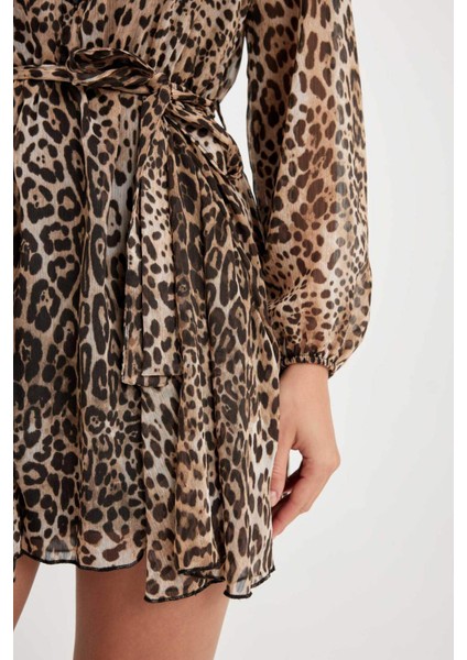 Gömlek Yaka Leopar Desenli Düğmeli Kemerli Uzun Kollu Mini Elbise D3956AX24AU