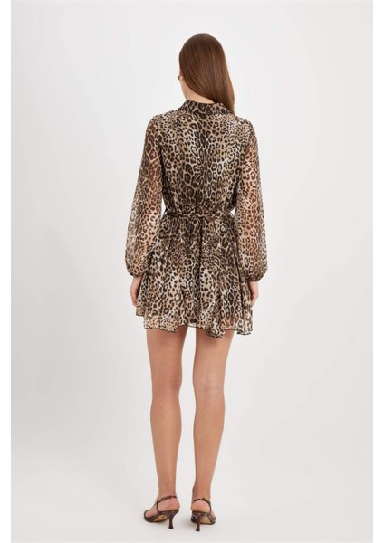Gömlek Yaka Leopar Desenli Düğmeli Kemerli Uzun Kollu Mini Elbise D3956AX24AU