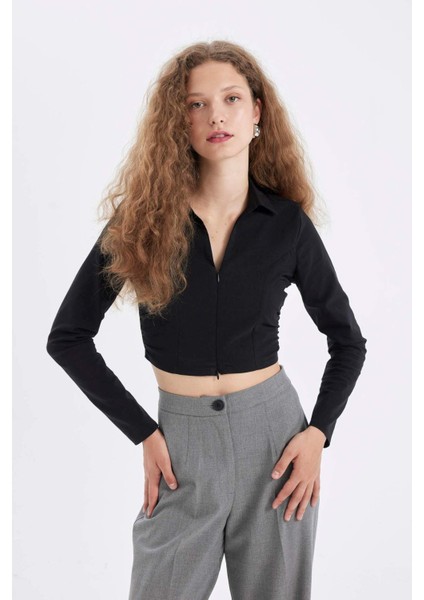 Siyah Fitted Vücuda Oturan Gömlek Yaka Fermuarlı Bengalin Uzun Kollu Crop Basic Düz Bluz C5037AX24AU