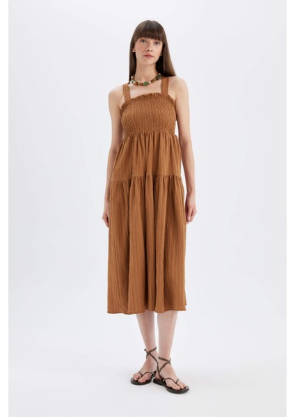 Kare Yaka Askılı Midi Elbise