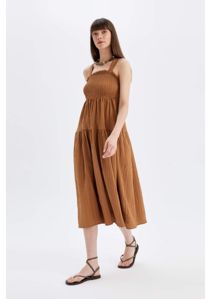 Kare Yaka Askılı Midi Elbise