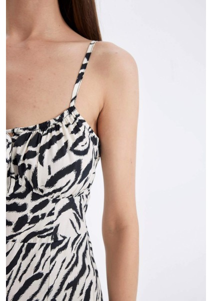 A Kesim Kalp Yaka Zebra Desenli Viskon Askılı Maxi Elbise A9283AX24HS