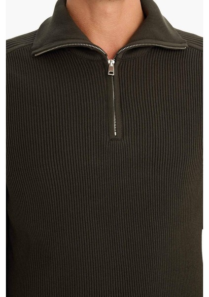 Standart Fit Dik Yaka Fermuarlı Triko Kazak D4209AX24WN