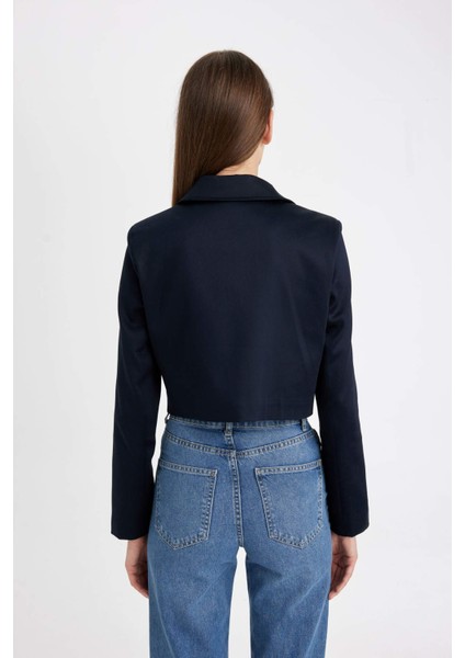 Crop Gömlek Yaka Düğmeli Cep Detaylı Blazer Ceket D4276AX24AU