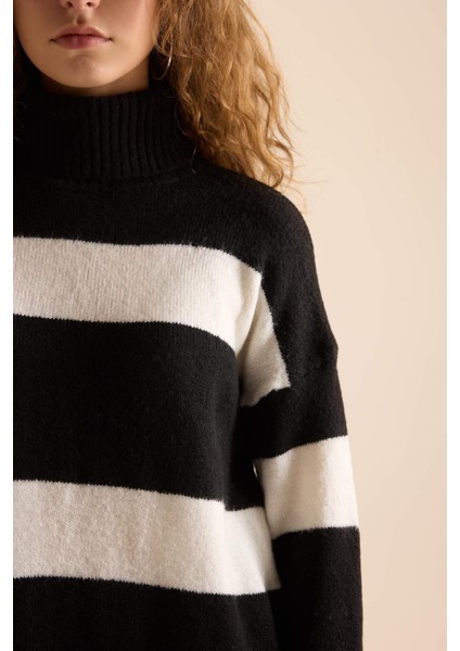 Relax Fit Balıkçı Yaka Çizgili Triko Kazak Tunik A8595AXNS