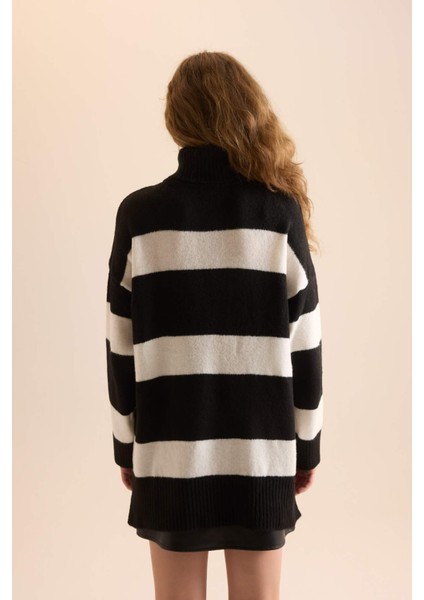 Relax Fit Balıkçı Yaka Çizgili Triko Kazak Tunik A8595AXNS