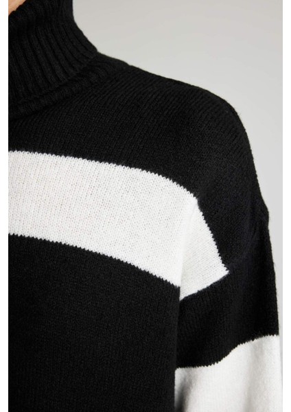 Relax Fit Balıkçı Yaka Çizgili Triko Kazak Tunik A8595AXNS