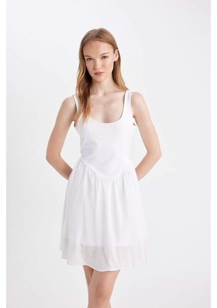 Coool Yuvarlak Yaka Beyaz Kalın Askılı Mini Elbise D5005AX24HS