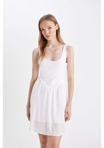 Coool Yuvarlak Yaka Beyaz Kalın Askılı Mini Elbise D5005AX24HS