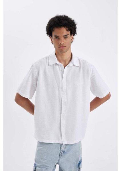 Relax Fit Yazlık Pamuklu Gofre Kısa Kollu Beyaz Gömlek D4622AX24HS