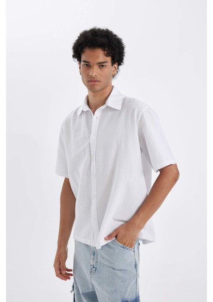 Relax Fit Yazlık Pamuklu Gofre Kısa Kollu Beyaz Gömlek D4622AX24HS