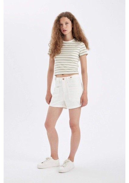 Mom Fit Yüksek Bel Katlamalı Paça Jean Şort D4585AX24HS