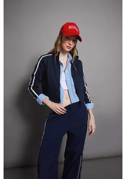 Fitted Dik Yaka Basic Düz Cepli Fermuarlı Sweatshirt D4751AX24AU