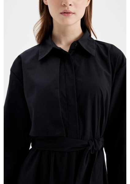 Gömlek Yaka Basic Düz Düğmeli Kemerli Poplin Uzun Kollu Maxi Siyah Elbise D4164AX24AU