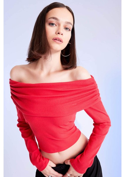 Fitted Vücuda Oturan Omzu Açık Fitilli Kaşkorse Kırmızı Uzun Kollu Tişört D4755AX24AU