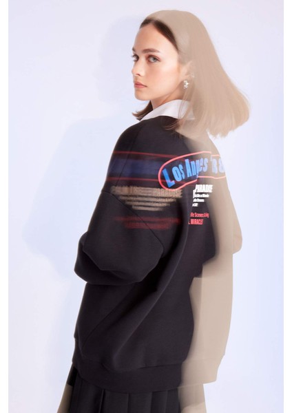 Oversize Geniş Kalıp Bisiklet Yaka Sırt Baskılı Kalın Sweatshirt D4939AX24AU