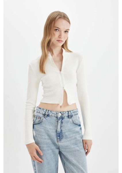Fitted Dik Yaka Basic Düz Fermuarlı Fitilli Kaşkorse Crop Beyaz Hırka